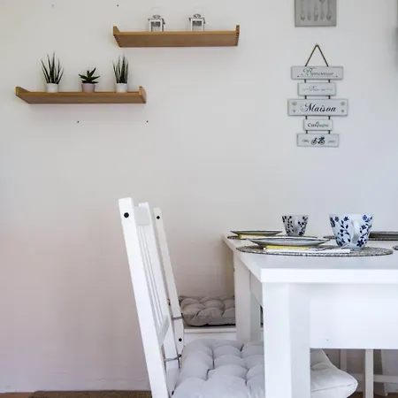 Haustierfreundliches 'cottage Glicini' Mit Pool Und Aussicht By Interhome