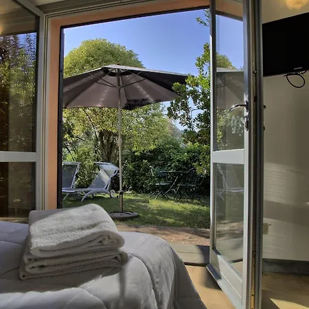 Casa vacanze Haustierfreundliches 'cottage Glicini' Mit Pool Und Aussicht By Interhome