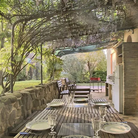Casa vacanze Haustierfreundliches 'cottage Glicini' Mit Pool Und Aussicht By Interhome Ostra