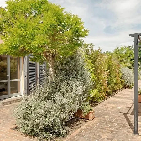 Haustierfreundliches 'cottage Glicini' Mit Pool Und Aussicht By Interhome * Ostra